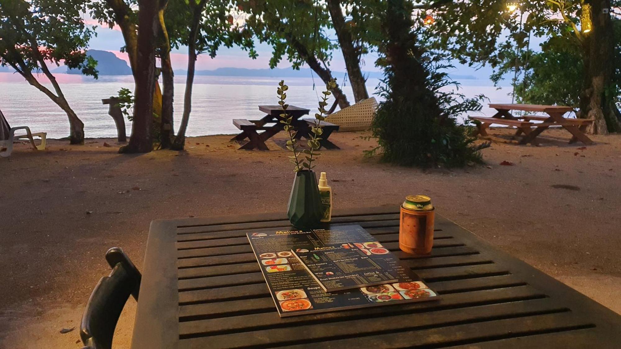 Melina Beach Front Bungalows Tha Lane Bay Екстер'єр фото