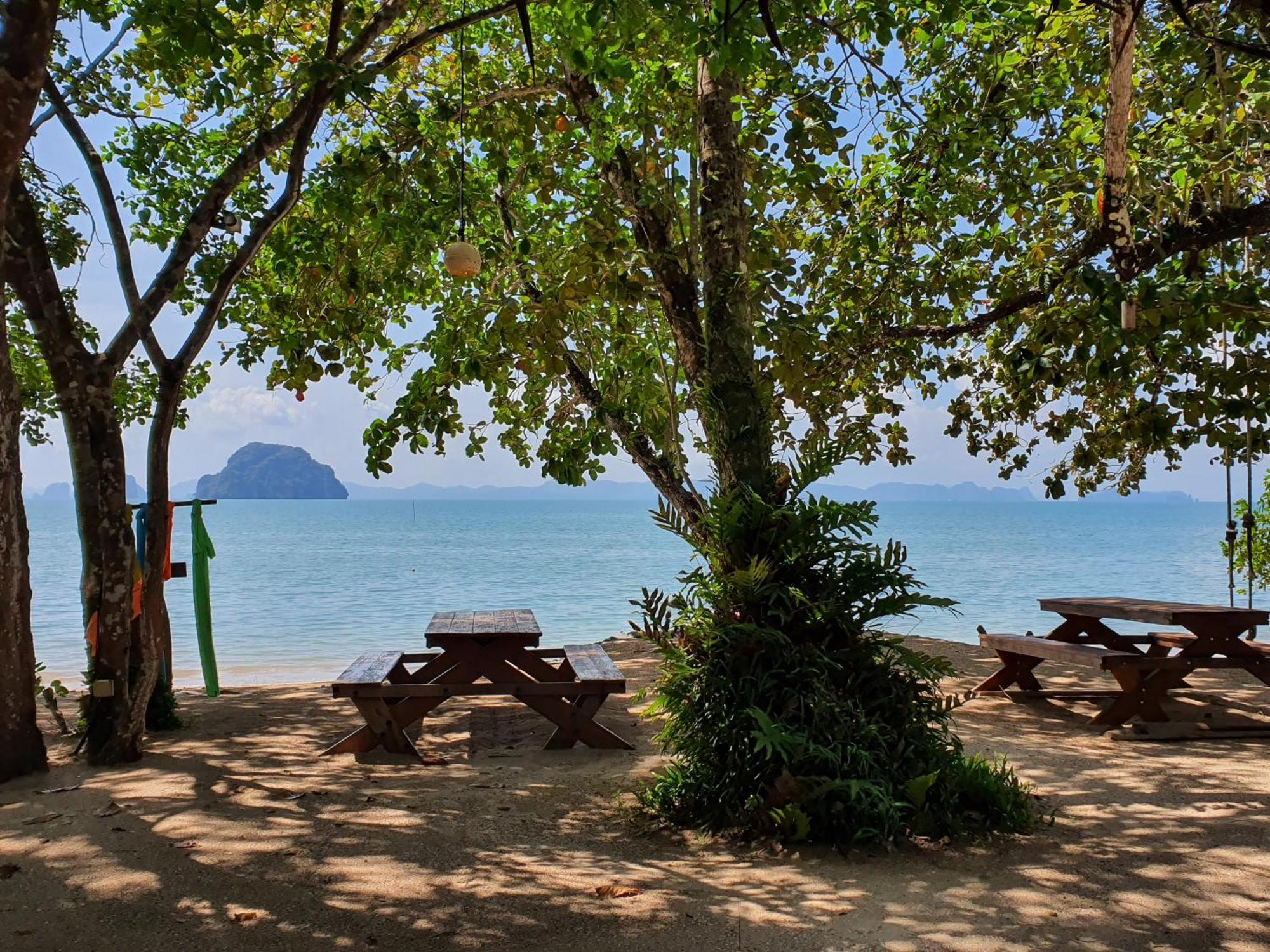 Melina Beach Front Bungalows Tha Lane Bay Екстер'єр фото