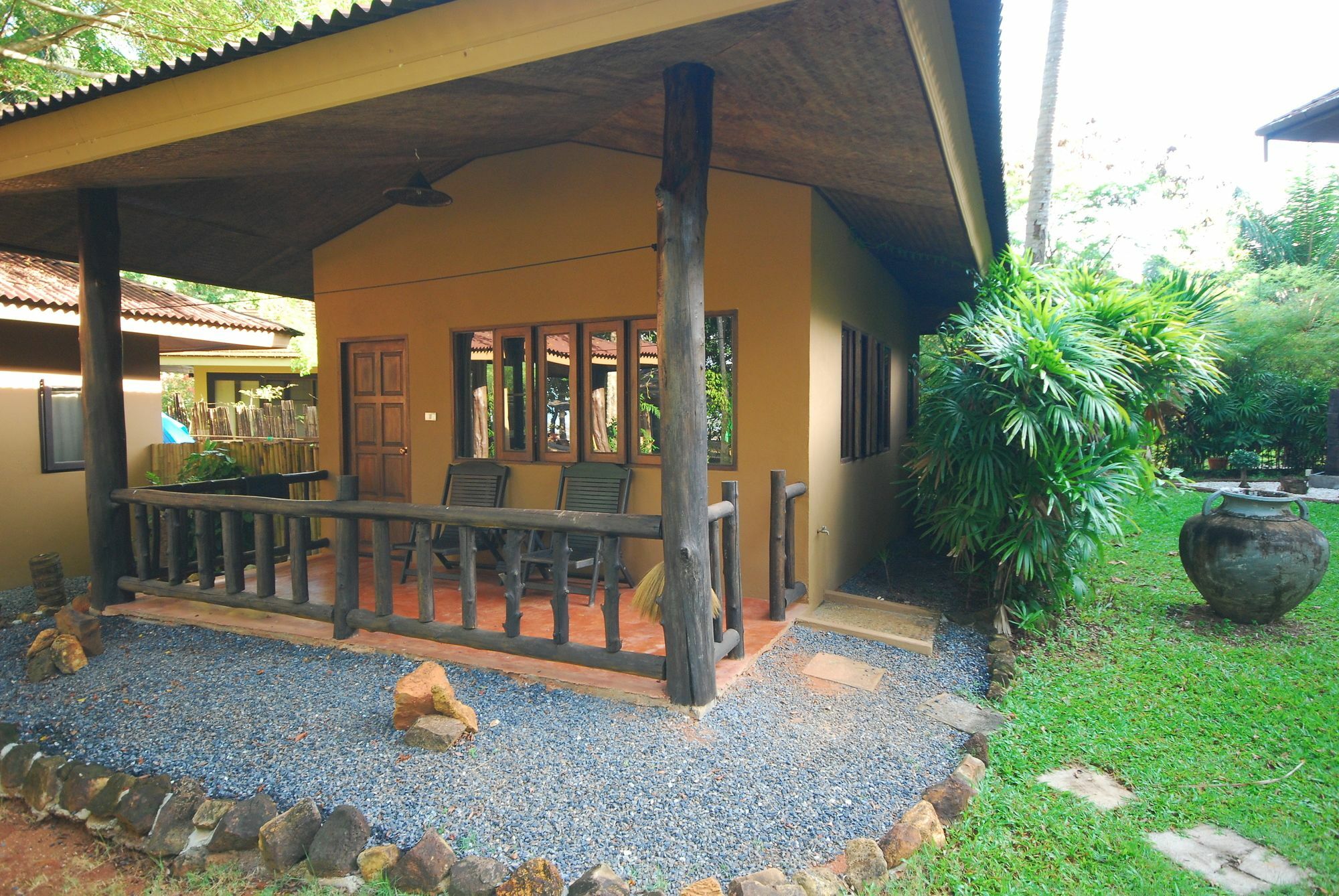 Melina Beach Front Bungalows Tha Lane Bay Екстер'єр фото