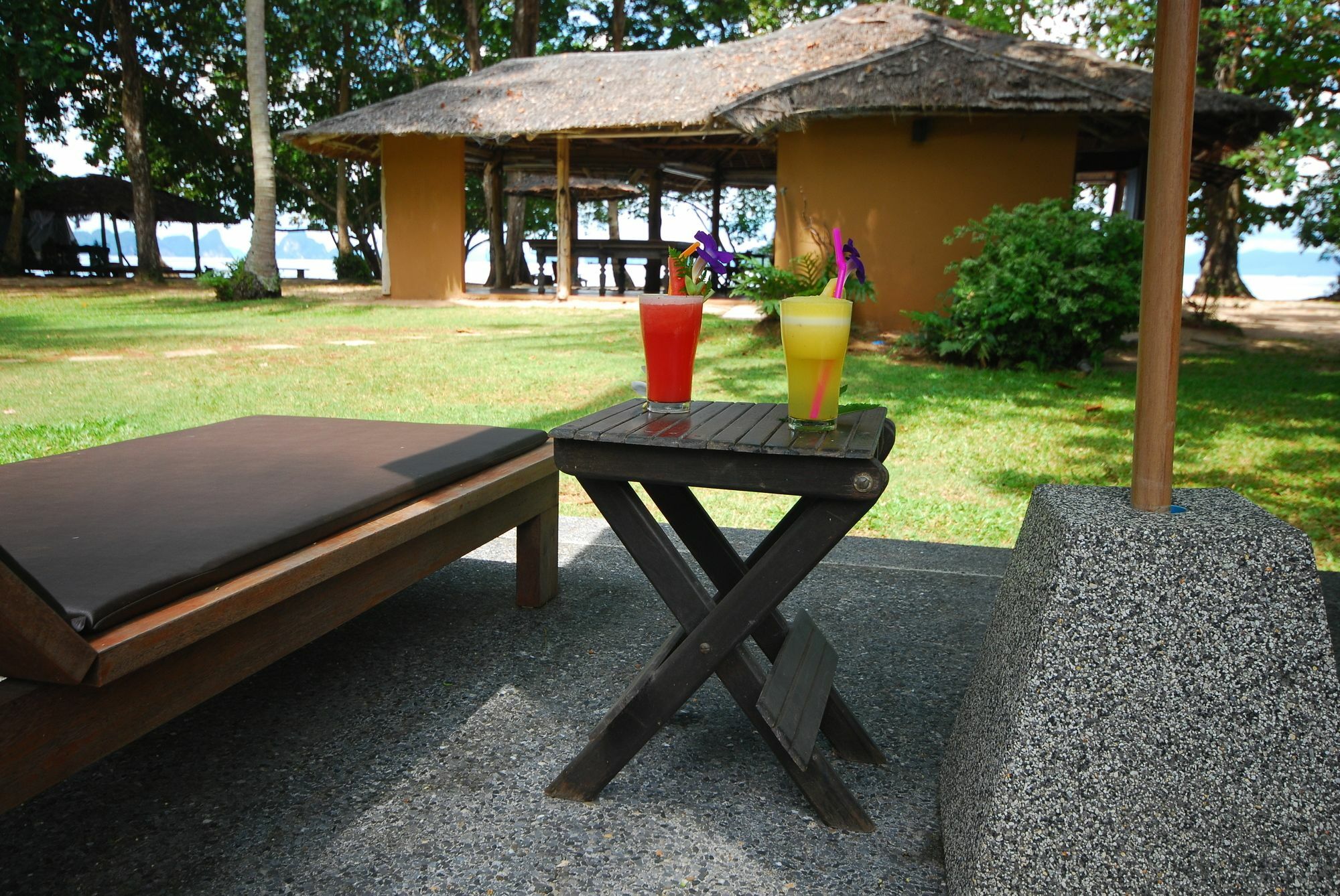 Melina Beach Front Bungalows Tha Lane Bay Екстер'єр фото